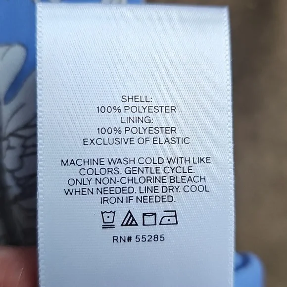 NWT Express Floral Periwinkle Sleeveless Top, Medium - Picture 9 of 9